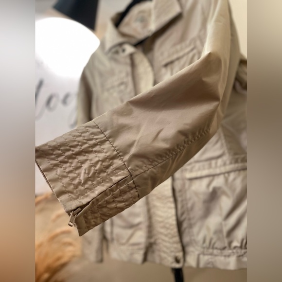 YCC Women’s Lightweight Jacket - Picture 12 of 15